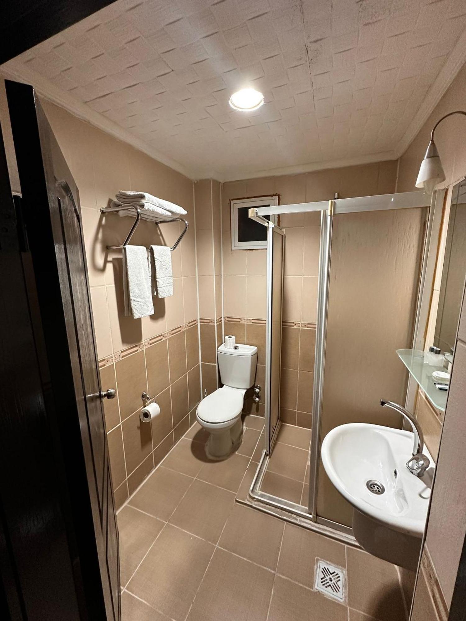 Minabir Otel 2*